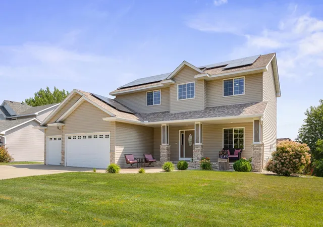 1st image of 204 Heartland Rd, Buffalo, MN 55313 | MLS# 7111149