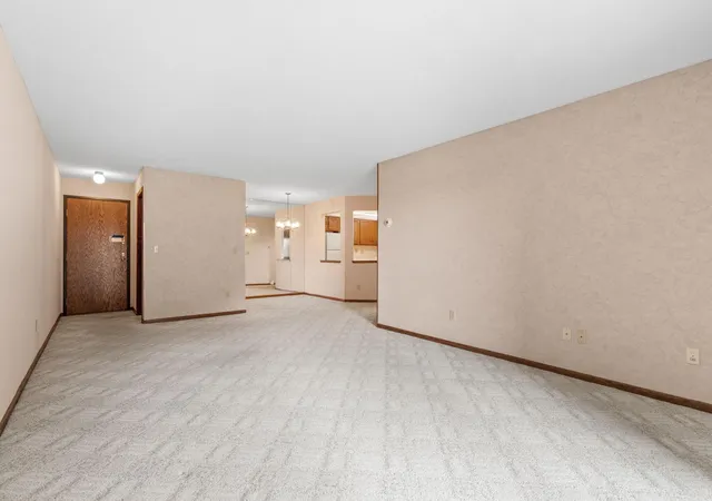 Photo 3 of Condo for sale at 999 41st Avenue NE #114, Minneapolis, MN 55421 | MLS# 7111161 | Listing updated on 2026-08-27