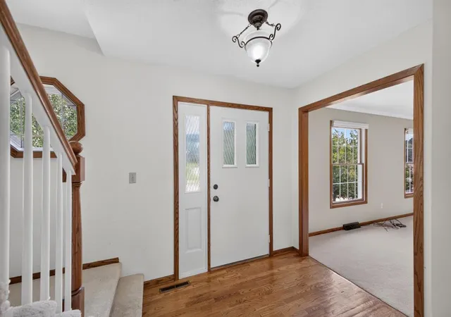 Photo 3 of Sale Pending at 1726 Walden Ln SW, Rochester, MN 55902 | MLS# 7111173 | Listing updated on 2026-09-07