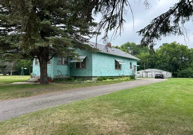 Photo 2 of Sale Pending at 601 11th Street E, Thief River Falls, MN 56701 | MLS# 7111210 | Listing updated on 2026-08-25