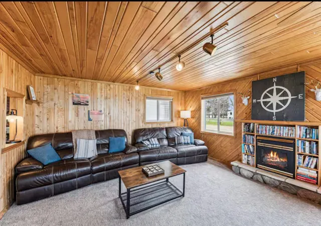 4th image of 45327 Point Walk, Isle, MN 56342 | MLS# 7111215
