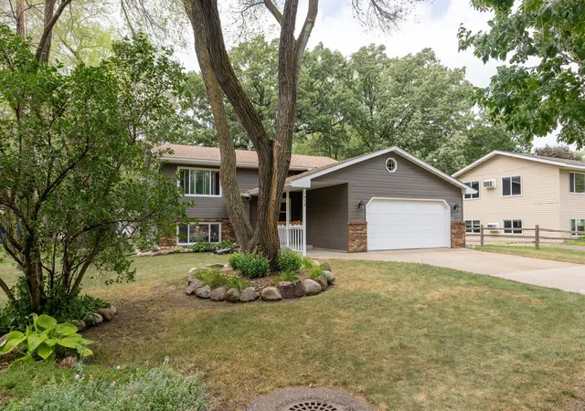 2nd image of 1513 32nd Ave N, Saint Cloud, MN 56303 | MLS# 7111230