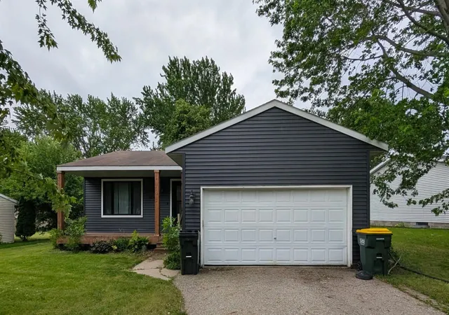 Photo 1 of Single family home for sale at 3105 3rd Avenue Nw, Willmar, MN 56201 | MLS# 7111234 | Listing updated on 2026-09-12