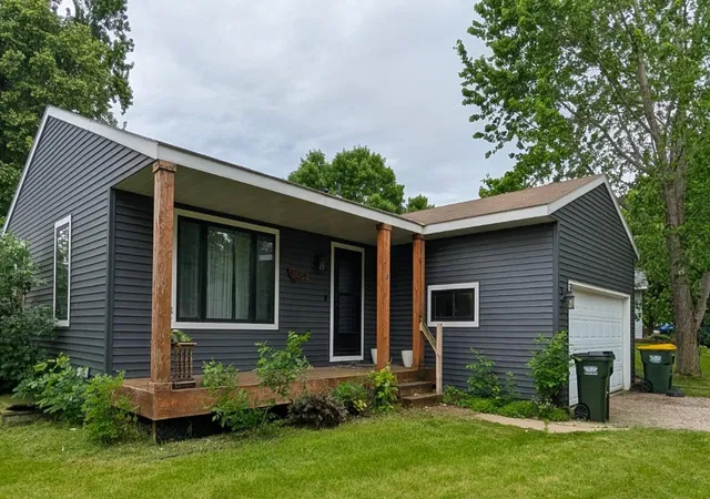 Photo 2 of Single family home for sale at 3105 3rd Avenue Nw, Willmar, MN 56201 | MLS# 7111234 | Listing updated on 2026-09-12