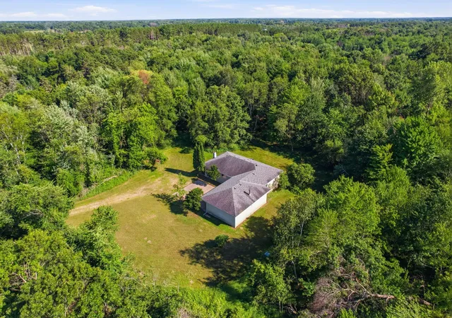 2nd image of 1630 221st Ave Nw, Cedar, MN 55011 | MLS# 7111242