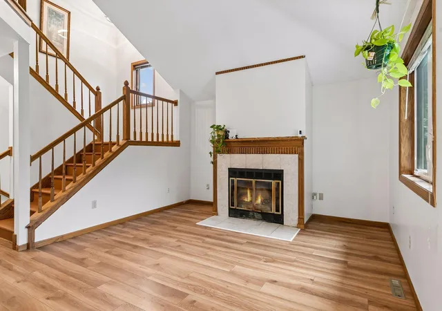 Photo 3 of Single family home for sale at 7887 72nd Street S, Cottage Grove, MN 55016 | MLS# 7111248 | Listing updated on 2026-09-26