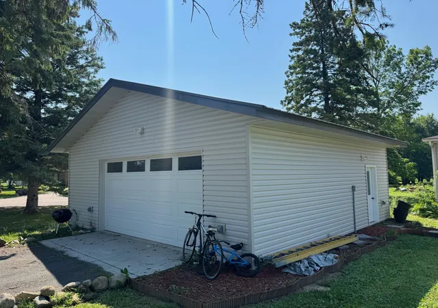 Photo 3 of Single family home for sale at 33 Carlson Ave NW, Blackduck, MN 56630 | MLS# 7111288 | Listing updated on 2026-09-14