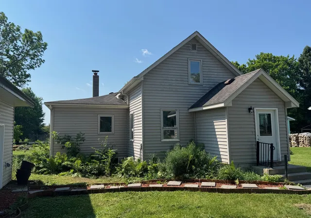 Photo 4 of Single family home for sale at 33 Carlson Ave NW, Blackduck, MN 56630 | MLS# 7111288 | Listing updated on 2026-09-14