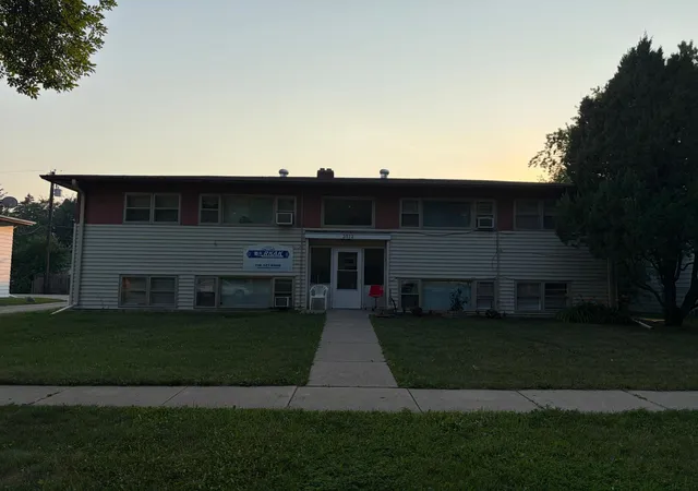 Photo 1 of Multi family home for sale at 2512 9th Street N, Fargo, ND 58102 | MLS# 7111290 | Listing updated on 2026-08-06