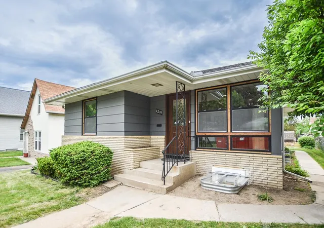 1st image of 4219 Monroe St Ne, Minneapolis, MN 55421 | MLS# 7111291
