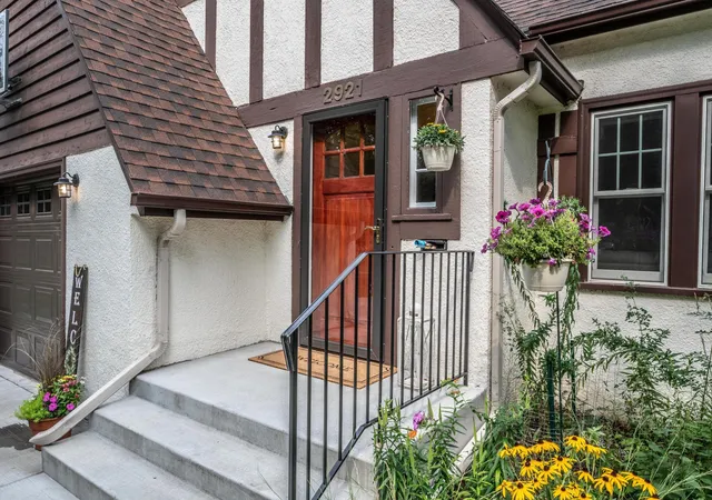 4th image of 2921 Yosemite Ave S, Minneapolis, MN 55416 | MLS# 7111292