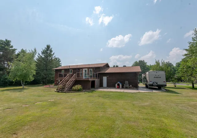4th image of 512 Pinetree Dr, Perham, MN 56573 | MLS# 7111308