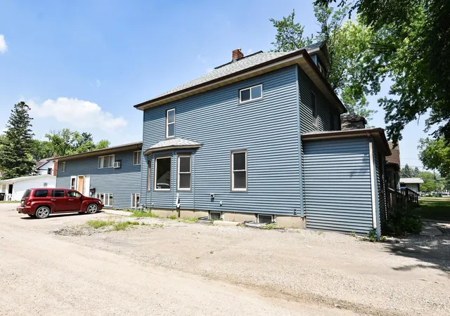 4th image of 1114 University Dr N, Fargo, ND 58102 | MLS# 7111321
