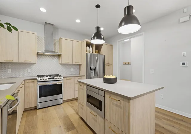 Photo 3 of Single family home for sale at 16114 Durango Trl, Lakeville, MN 55044 | MLS# 7111325 | Listing updated on 2026-09-23
