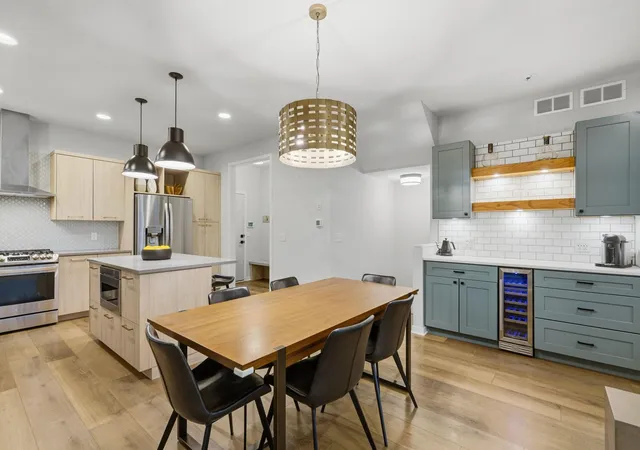 Photo 4 of Single family home for sale at 16114 Durango Trl, Lakeville, MN 55044 | MLS# 7111325 | Listing updated on 2026-09-23