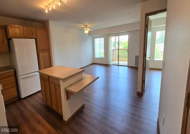 4th image of 2155 6Th Ln Se #206, Cambridge, MN 55008 | MLS# 7111328