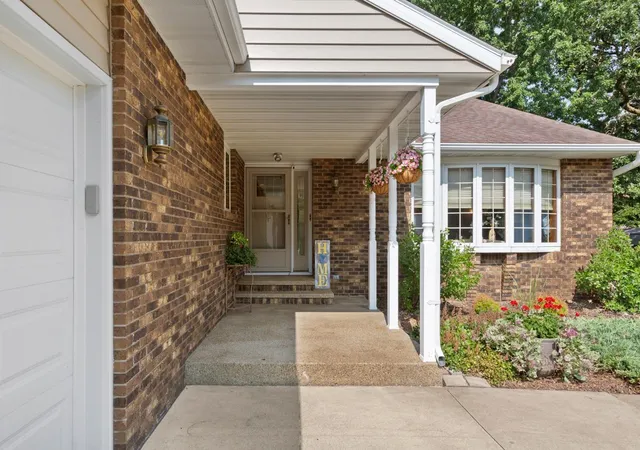 3rd image of 2170 Diablo Dr Se, Owatonna, MN 55060 | MLS# 7111353