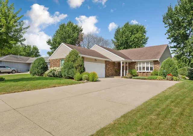 56th image of 2170 Diablo Dr Se, Owatonna, MN 55060 | MLS# 7111353