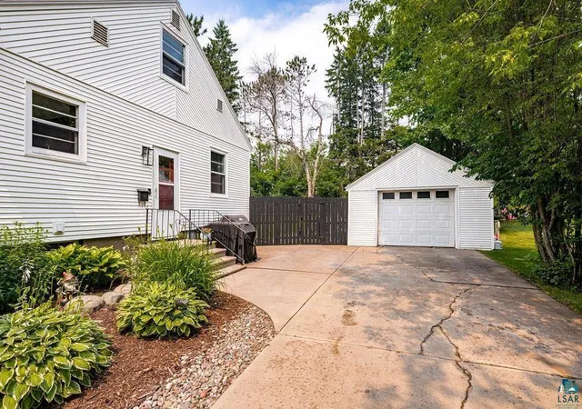 3rd image of 19 E Buffalo St, Duluth, MN 55811 | MLS# 7111362