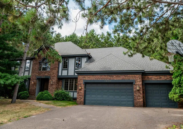 1st image of 1820 Interlachen Alcove, Woodbury, MN 55125 | MLS# 7111370
