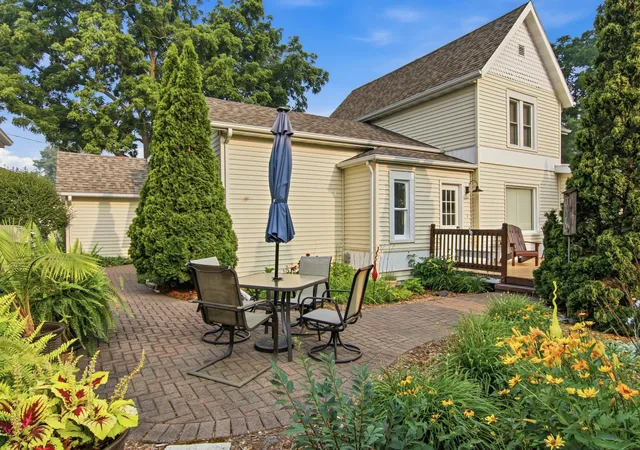 Photo 3 of Sale Pending at 610 Washington Ave, Wabasha, MN 55981 | MLS# 7111381 | Listing updated on 2026-08-31