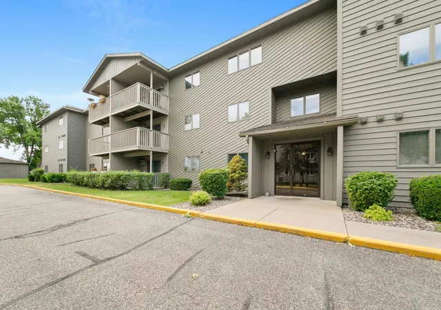 Photo 1 of Condo for sale at 930 Lyn Way #203, Hastings, MN 55033 | MLS# 7111382 | Listing updated on 2026-09-04