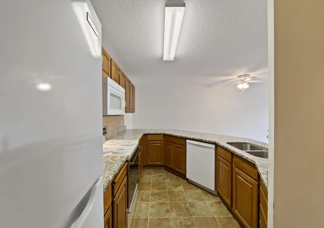 Photo 3 of Condo for sale at 930 Lyn Way #203, Hastings, MN 55033 | MLS# 7111382 | Listing updated on 2026-09-04