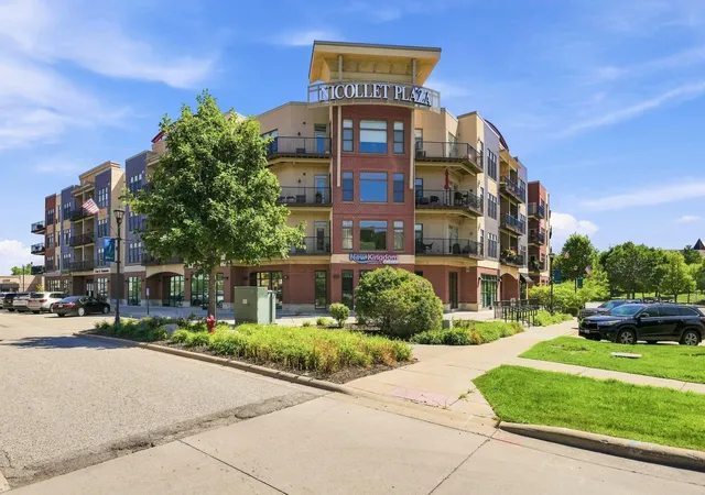 Photo 23 of Condo for sale at 150 E Travelers Trl #323, Burnsville, MN 55337 | MLS# 7111398 | Listing updated on 2026-08-27