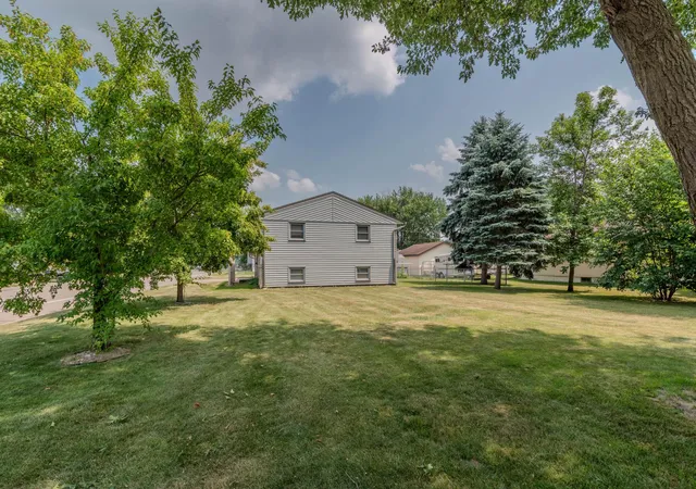 Photo 2 of Single family home for sale at 407 5th Avenue Sw, Little Falls, MN 56345 | MLS# 7111456 | Listing updated on 2026-08-19