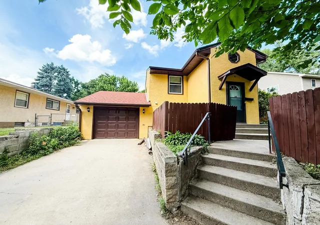Photo 1 of Sale Pending at 145 Jessamine Ave E, Saint Paul, MN 55117 | MLS# 7111487 | Listing updated on 2026-10-13