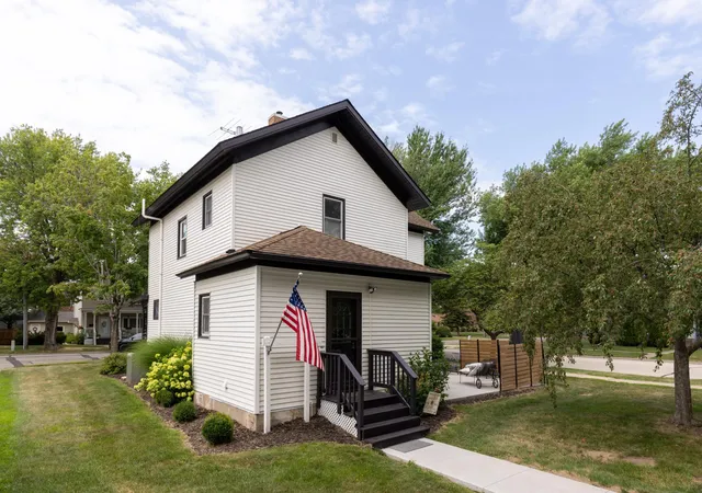image of 203 S Garden St, Lake City, MN 55041 | MLS# 7111514