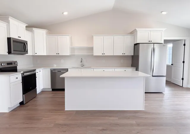 2nd image of 720 South Division St, Roberts, WI 54023 | MLS# 7111562