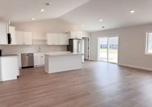 5th image of 720 South Division St, Roberts, WI 54023 | MLS# 7111562