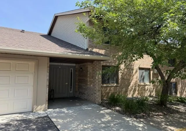 Photo 1 of Condo for sale at 1585 Cohansey St #104, Saint Paul, MN 55117 | MLS# 7111620 | Listing updated on 2026-08-27