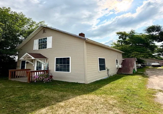 1st image of 109 Main Ave S, New York Mills, MN 56567 | MLS# 7111621