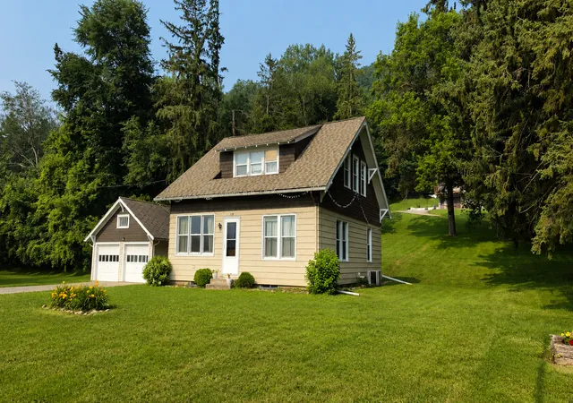 2nd image of 624 Main St, Plum City, WI 54761 | MLS# 7111622
