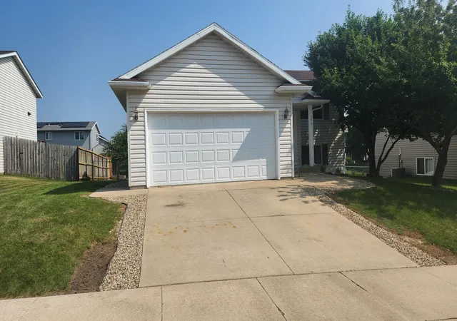 Photo 2 of Sale Pending at 5701 51st Street Nw, Rochester, MN 55901 | MLS# 7111631 | Listing updated on 2026-09-16
