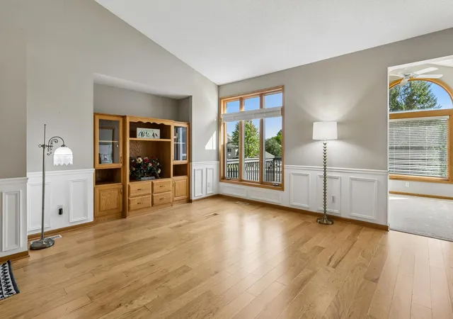 Photo 4 of Sale Pending at 14374 Peninsula Point Dr, Savage, MN 55378 | MLS# 7111645 | Listing updated on 2026-09-29