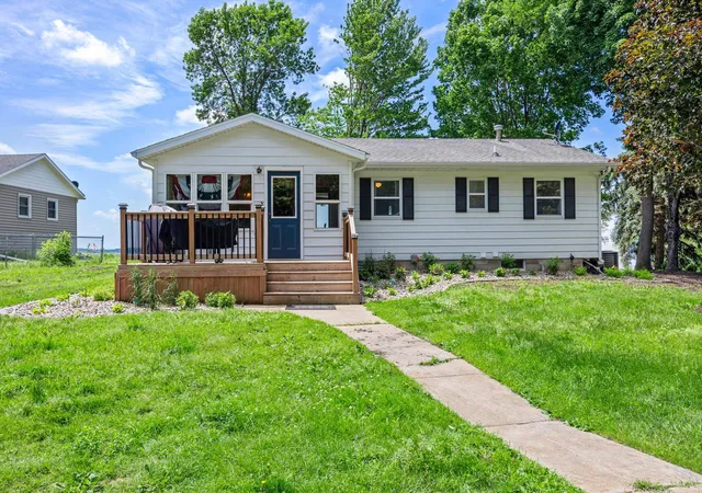 1st image of 11383 Alcott Dr, Sauk Centre, MN 56378 | MLS# 7111655