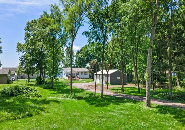 2nd image of 11383 Alcott Dr, Sauk Centre, MN 56378 | MLS# 7111655