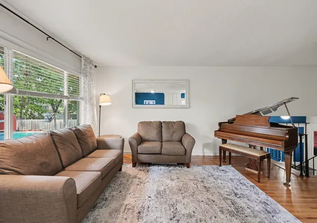 4th image of 10441 Partridge St Nw, Minneapolis, MN 55433 | MLS# 7111676