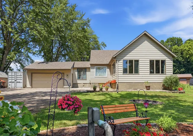 1st image of 5880 Elder Ave Nw, Maple Lake, MN 55358 | MLS# 7111677