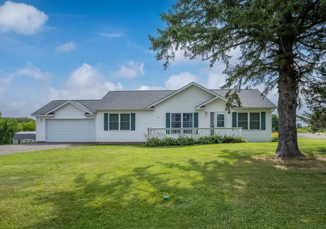 Photo 3 of Single family home for sale at 340 Prentice St S, Clayton, WI 54004 | MLS# 7111685 | Listing updated on 2026-08-30