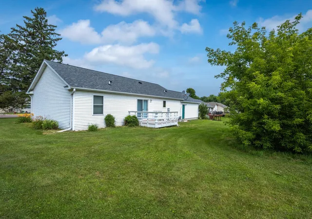 Photo 3 of Single family home for sale at 340 Prentice St S, Clayton, WI 54004 | MLS# 7111685 | Listing updated on 2026-08-30