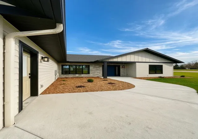 Photo 3 of Single family home for sale at 115 Barber Cir, Granite Falls, MN 56241 | MLS# 7111691 | Listing updated on 2026-10-12
