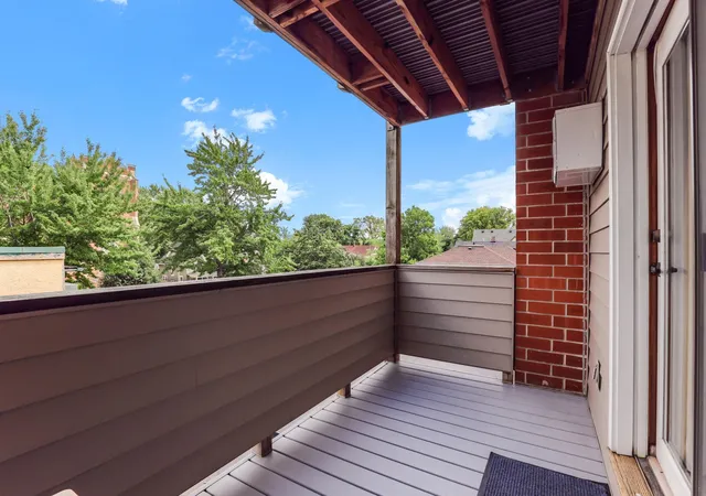 Photo 3 of Condo for sale at 2425 E Franklin Ave #303, Minneapolis, MN 55406 | MLS# 7111692 | Listing updated on 2026-09-28