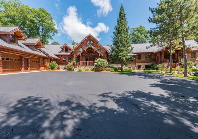 2nd image of 2468 Maple Dr Sw, Nisswa, MN 56468 | MLS# 7111701
