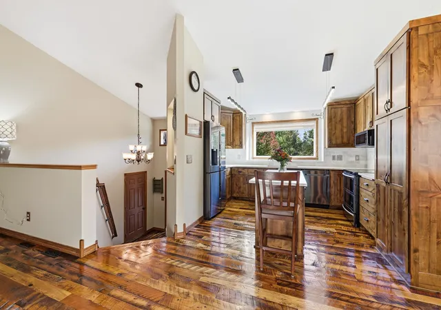 Photo 2 of Single family home for sale at 1115 Ridge St, Jordan, MN 55352 | MLS# 7111732 | Listing updated on 2026-10-09