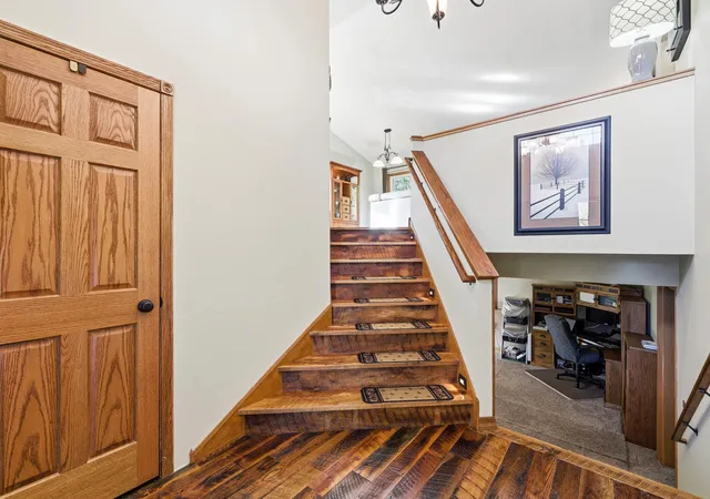 Photo 3 of Single family home for sale at 1115 Ridge St, Jordan, MN 55352 | MLS# 7111732 | Listing updated on 2026-10-09