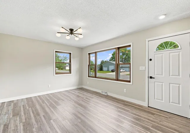 Photo 4 of Single family home for sale at 916 Birch Ave W, Hector, MN 55342 | MLS# 7111738 | Listing updated on 2026-09-22